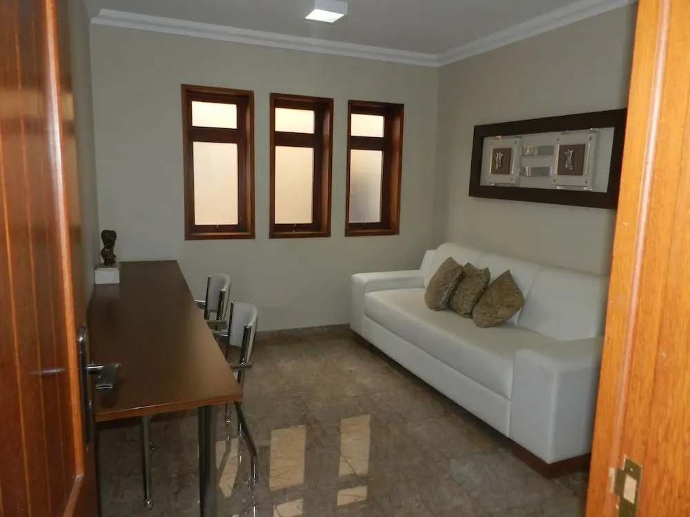 Paradise Inn Hotel e Lazer