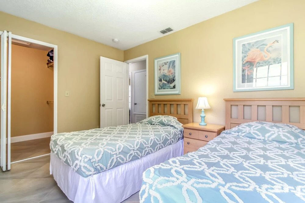 Royal Bay 1
