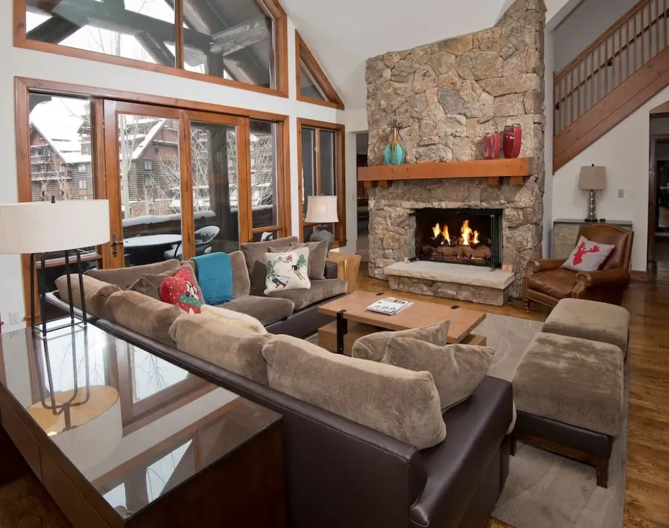 Lavish 3br 3.5ba Bachelor Gulch  Steps To Lifts 3 Bedroom Condo by RedAwning