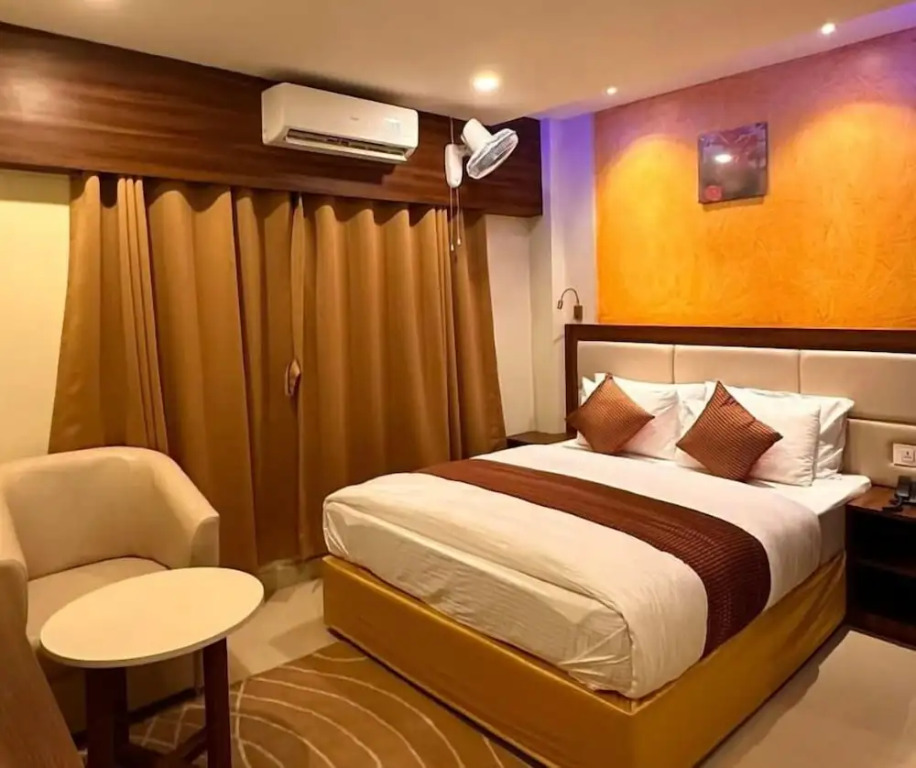 Janaki Star Hotel