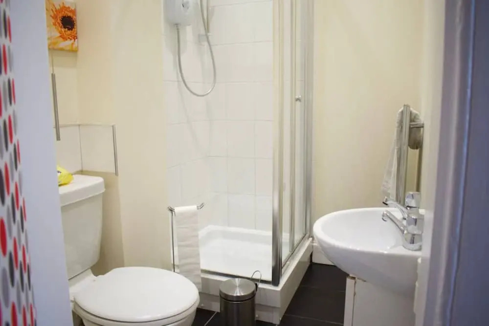 Fantastic 2 Bedroom Holyrood Apartment