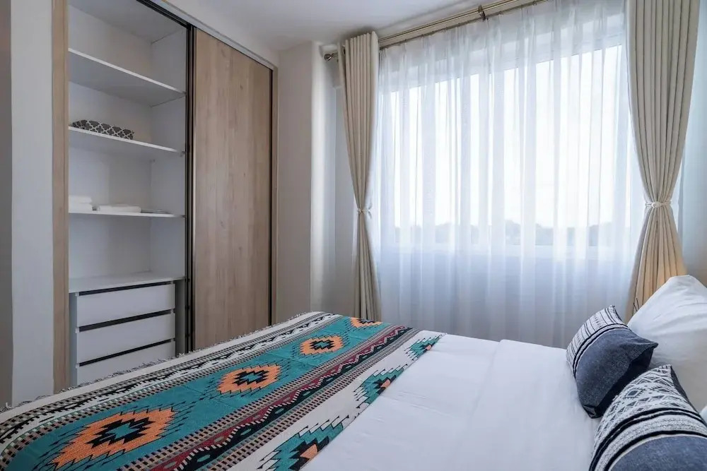 Ishi Nairobi Modern Business Apartment