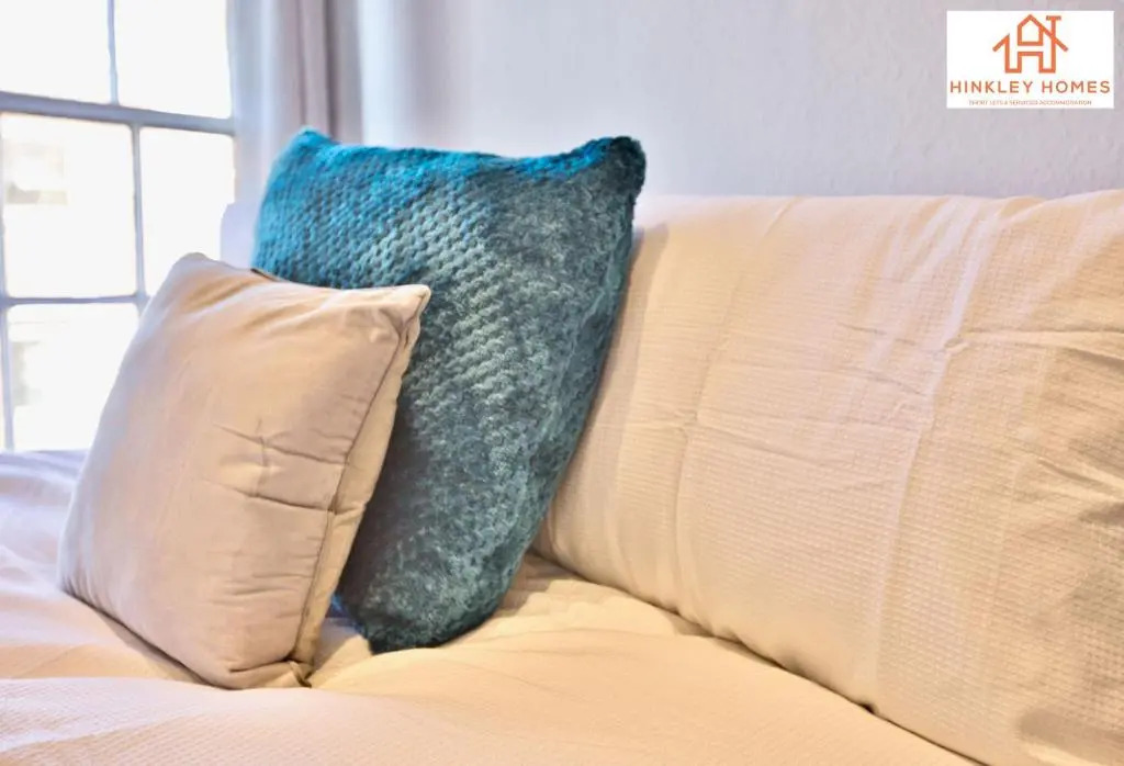The Highstreet Retreat - Luxurious, Central & Spacious! By Hinkley Homes Short Lets & Serviced Accommodation
