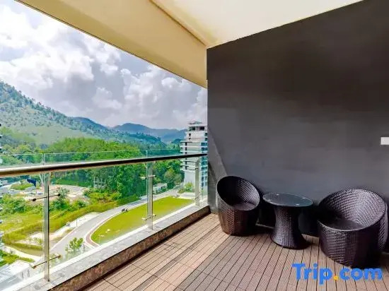 Shanhujian Resort Hotel (Huangshan Taiping Lake)