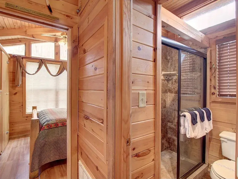 A Payton Place 1 Bedroom 1 Bathroom Cabin