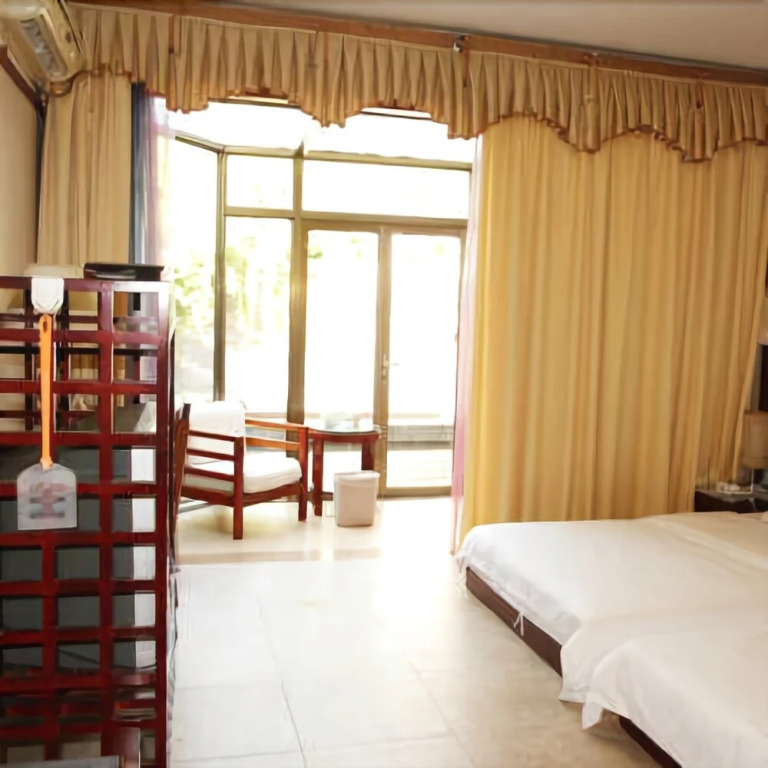 Zhengzhou Huanghegu Hot Spring Hotel