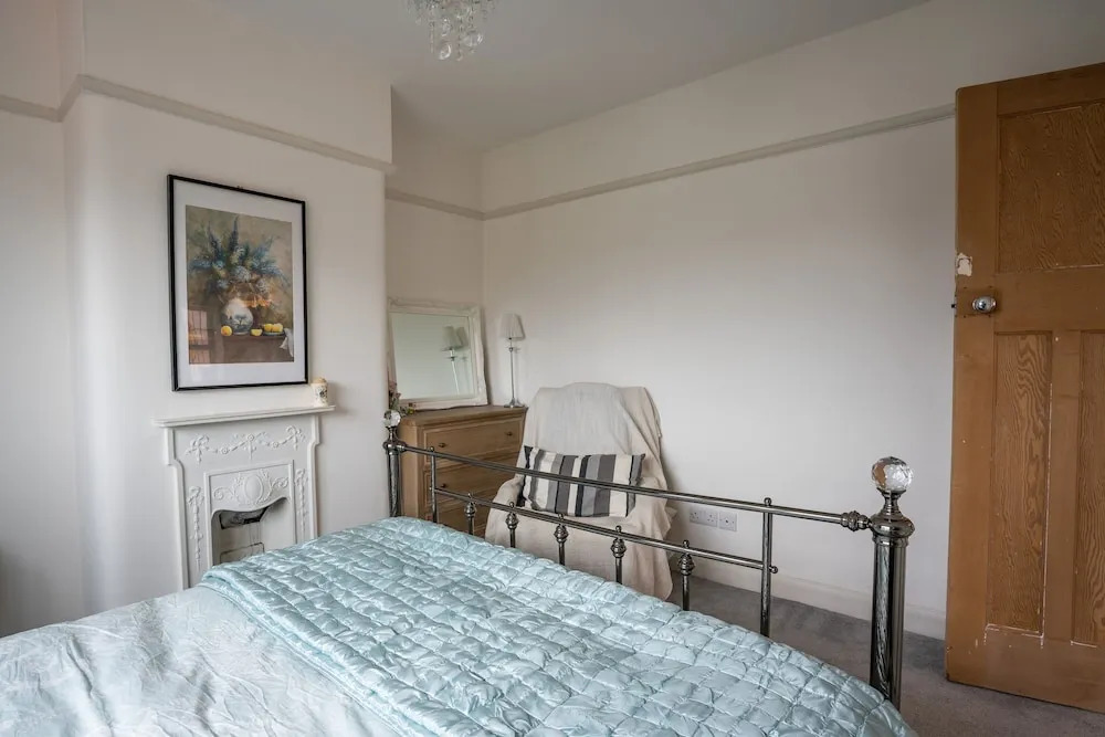 Contemporary Bright House 20 Min To Manc
