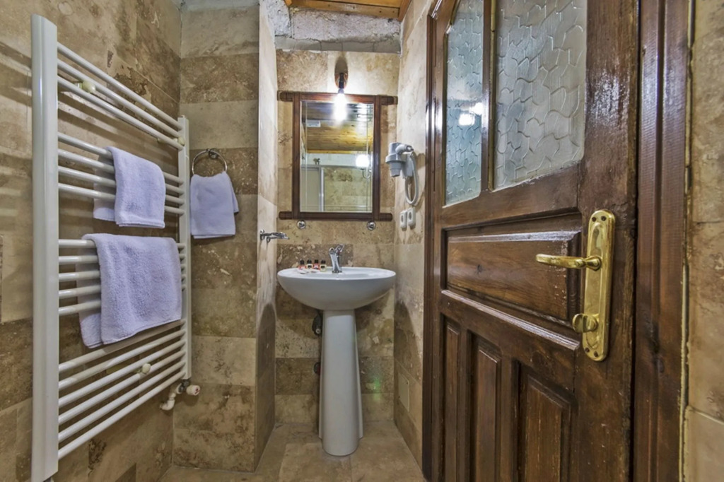 Antique Terrace Cave Suites