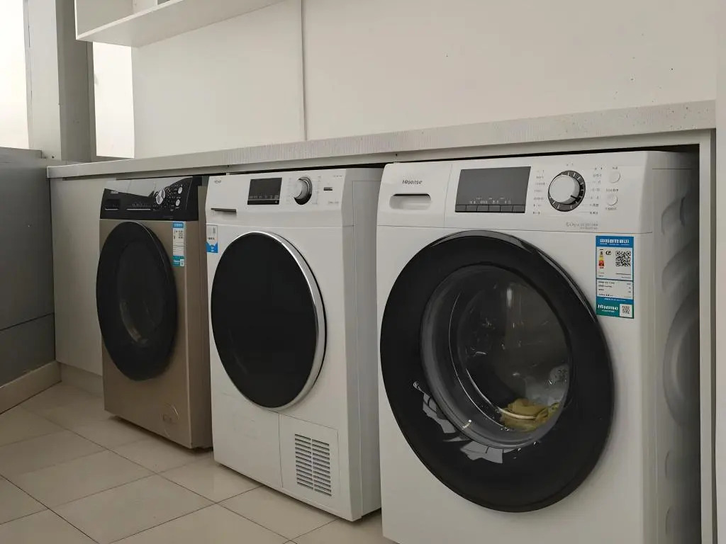 Ibis Qingdao Donghai