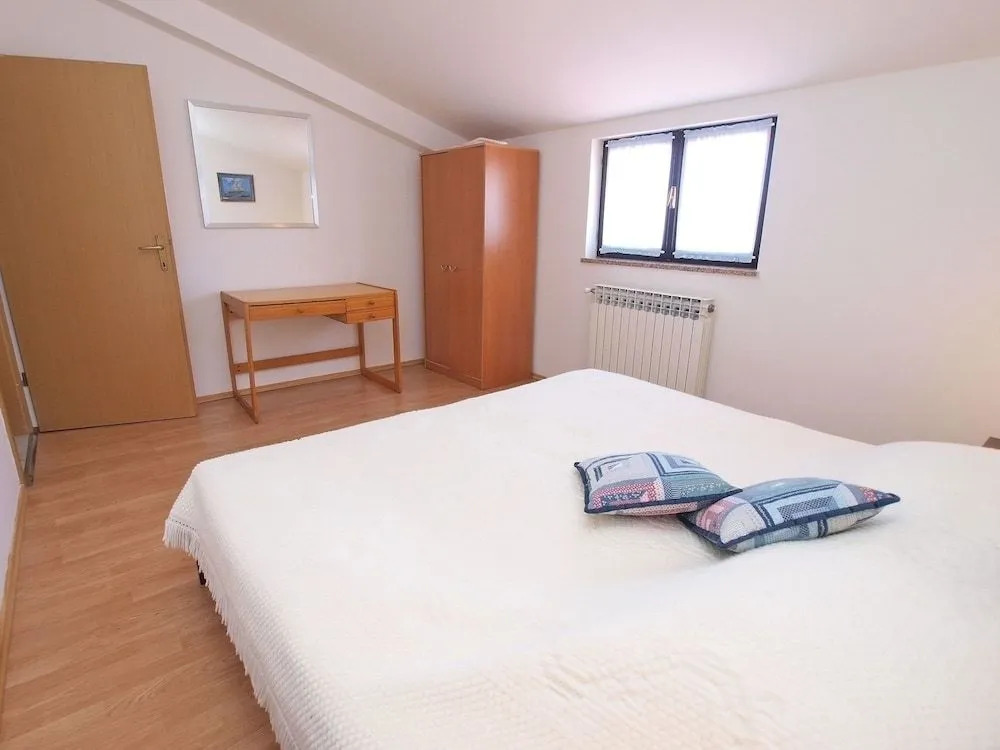 Apartment 1334