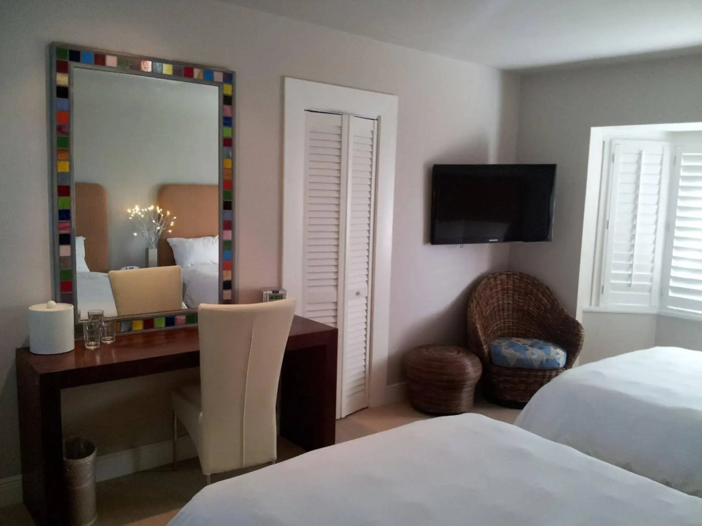 Biba Hotel