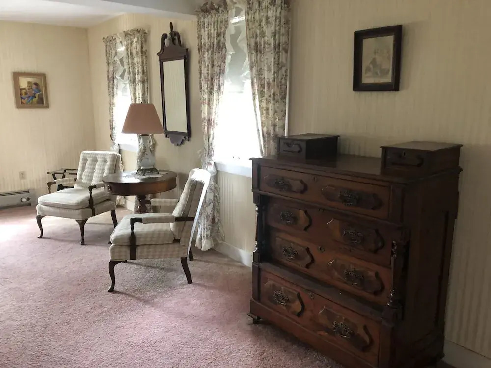 The Fiddlehead Inn