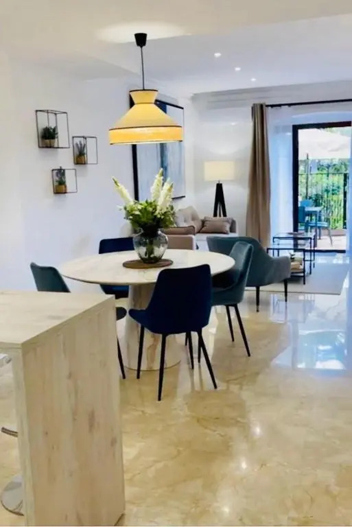 Exquisite NEW townhouse/Front Beach/2BEDR/2,5BATH