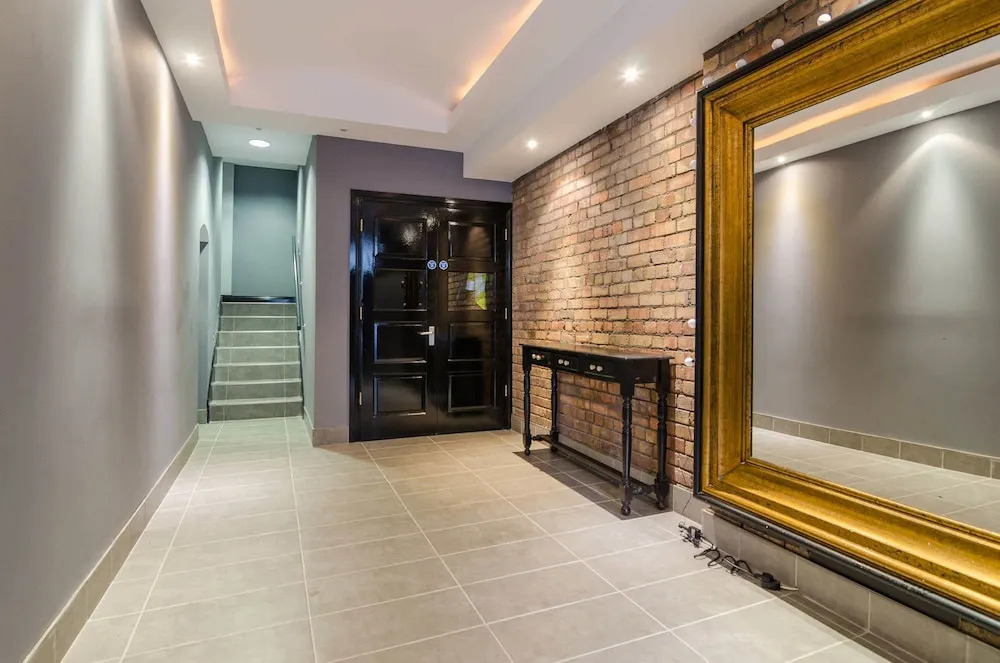 8 Fitzrovia