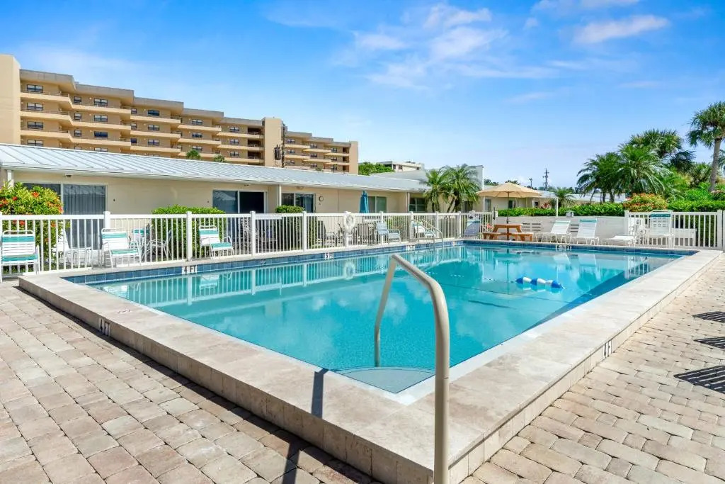 Jamaica Royale 91, 3 Heated Pools, 2 Bedrooms, WiFi, Sleeps 6