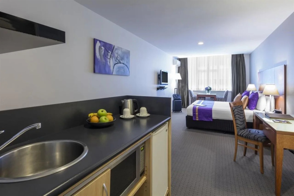 Park Regis Griffin Suites