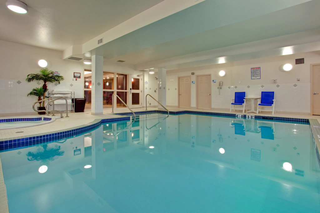 Holiday Inn Express Edmonton North by IHG