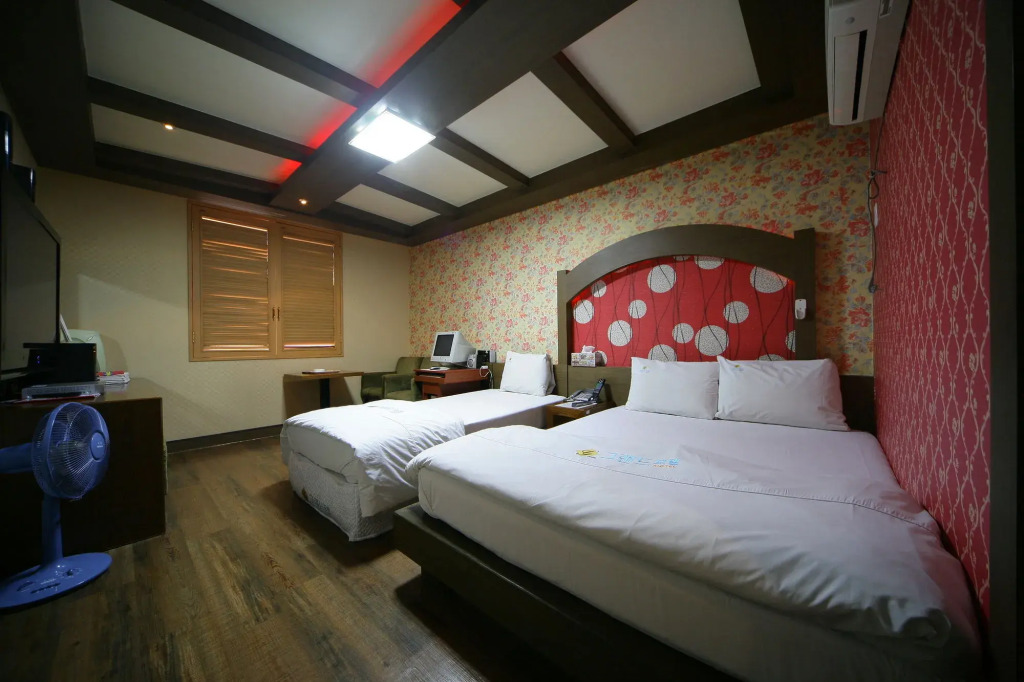 New Grand Hotel