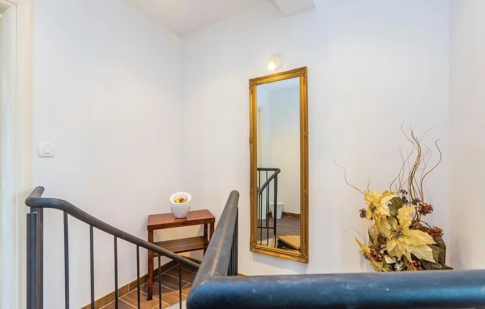 Stunning Home in Silo With Wifi and 2 Bedrooms