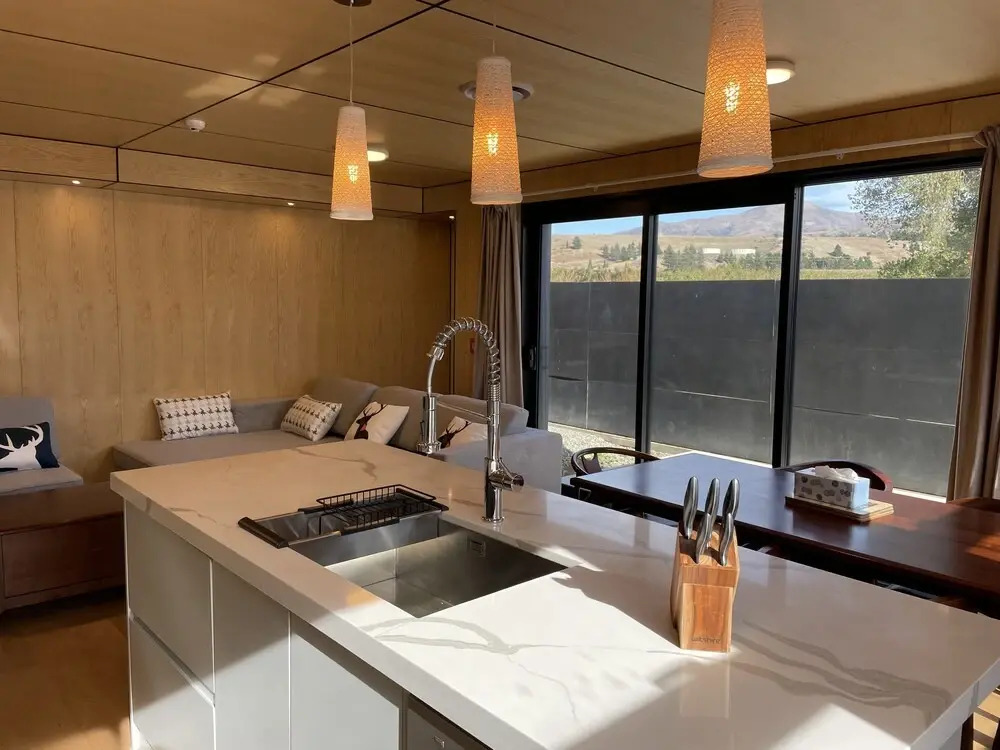 JillyLan Village Apartment