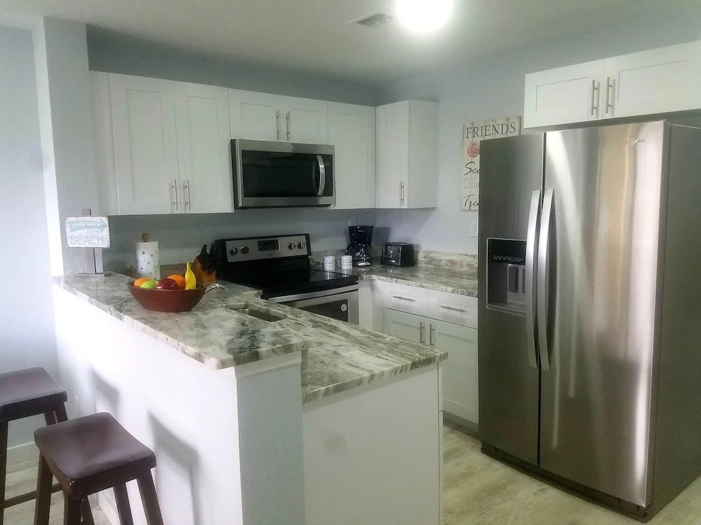 Vistalmar Queen Deluxe - One Bedroom Apartment