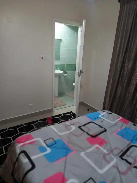 Lilly's Furnished Apartments