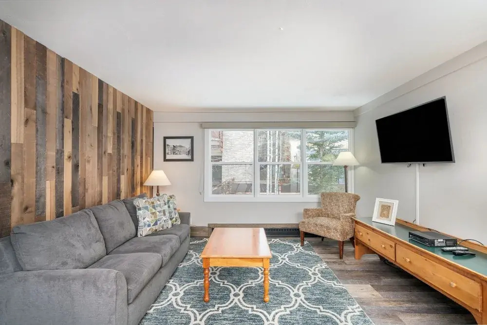 Mountainside Inn 313 1 Bedroom Condo by Alpine Lodging Telluride