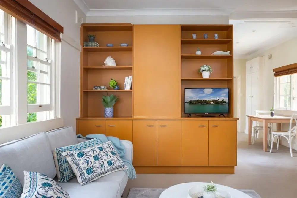 Chic Apartment With Sun Lounge Near Manly Beach