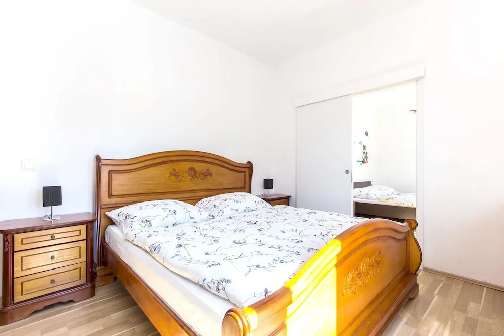 Villa With 5 Bedrooms in Pomer, With Private Pool, Enclosed Garden and