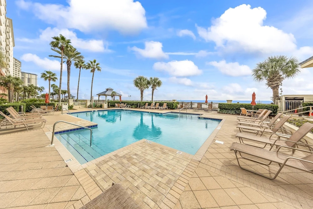 Beach Club 708D