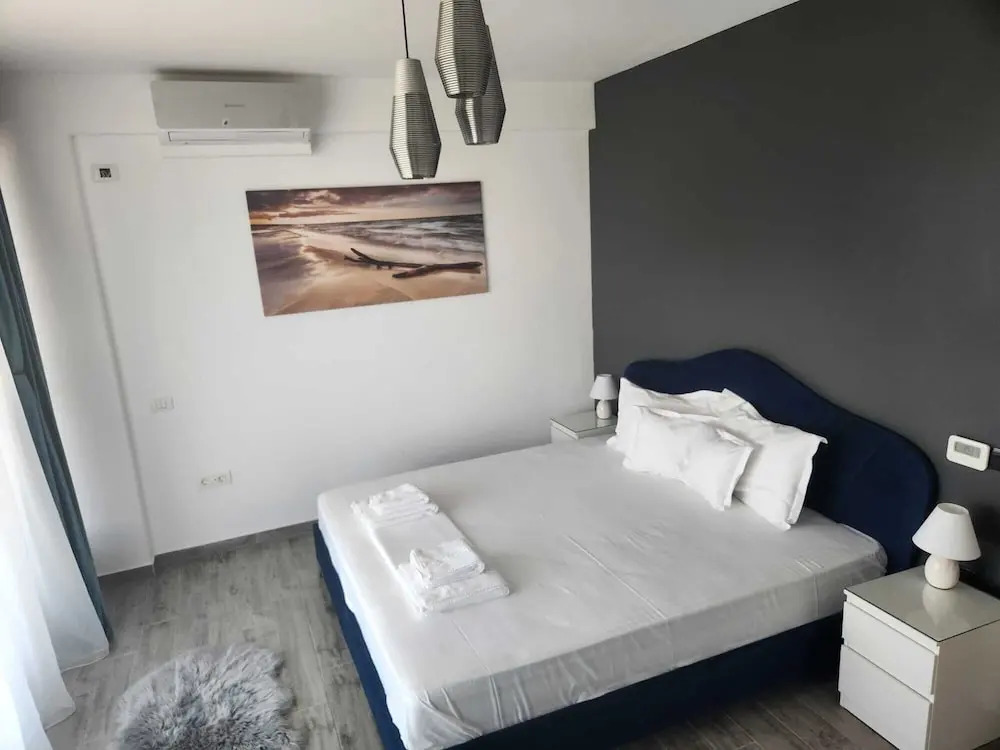 Diamond View Apartments