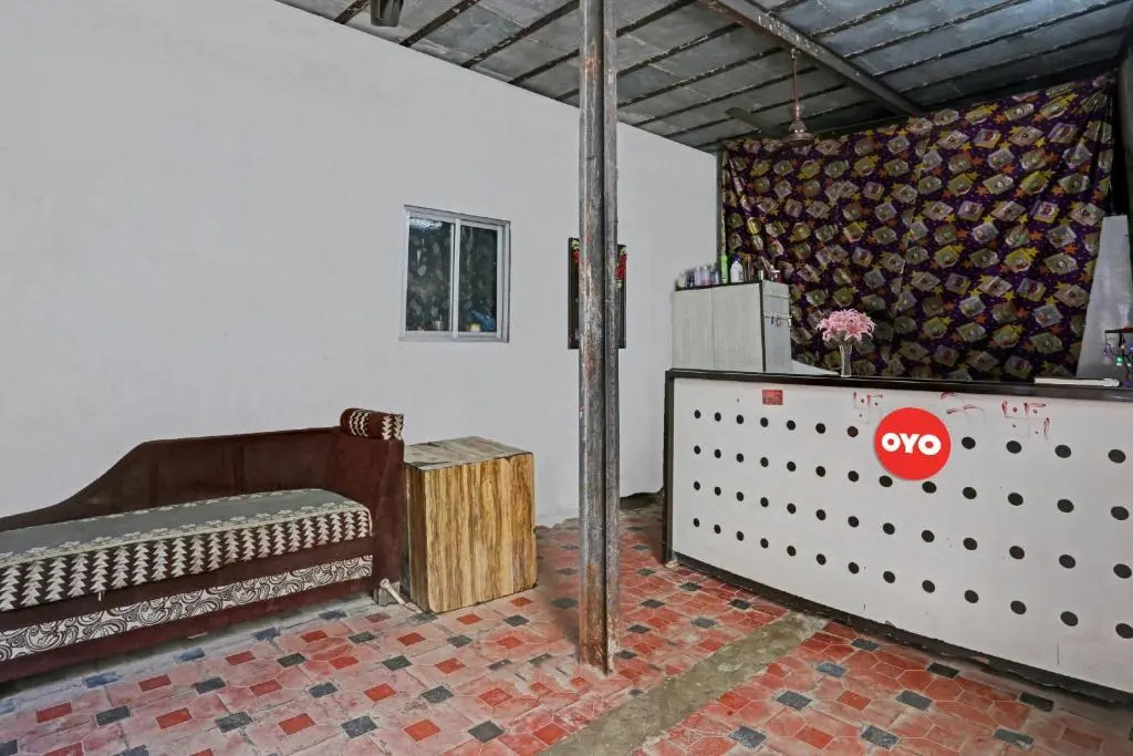 OYO Flagship 80682 Hotel Golden Residency
