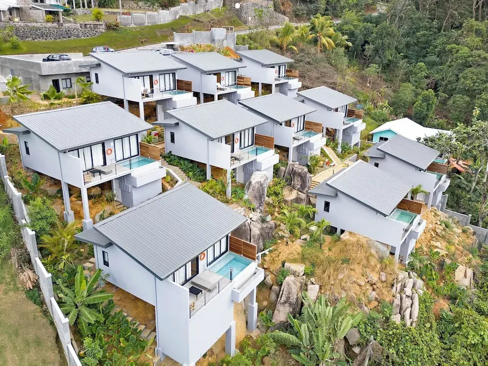 Red Palm Luxury Villas with Private Pools