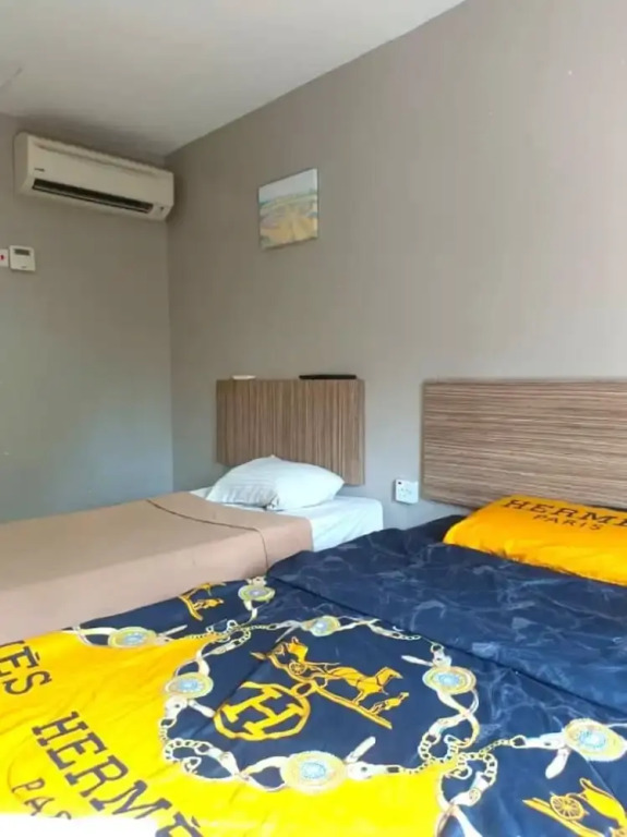 KL2F Empire Hotel & Apartment