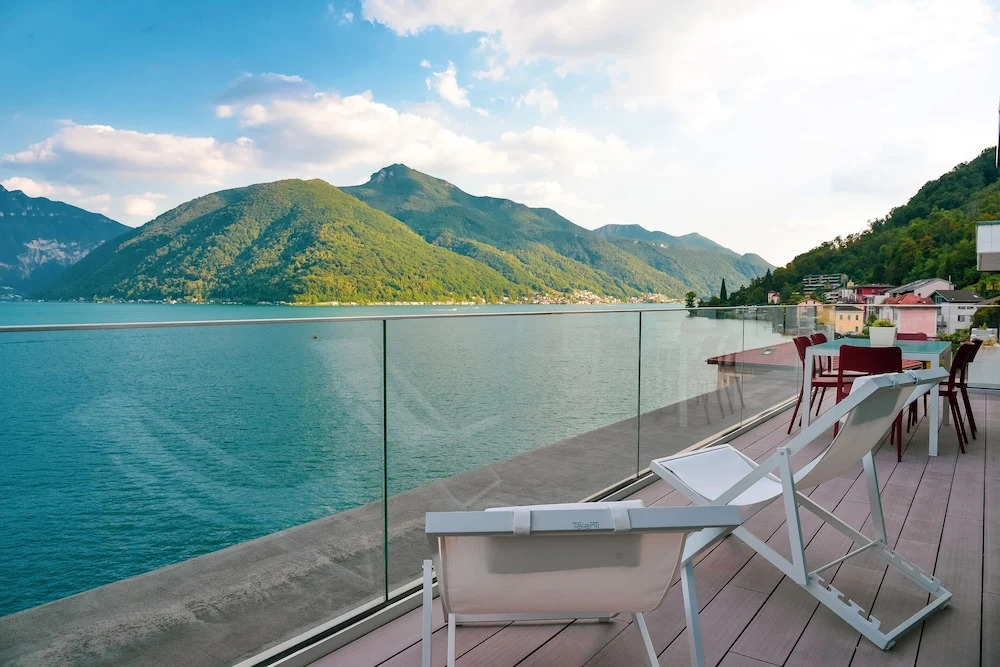 Lakeview Motta Penthouse in Melide