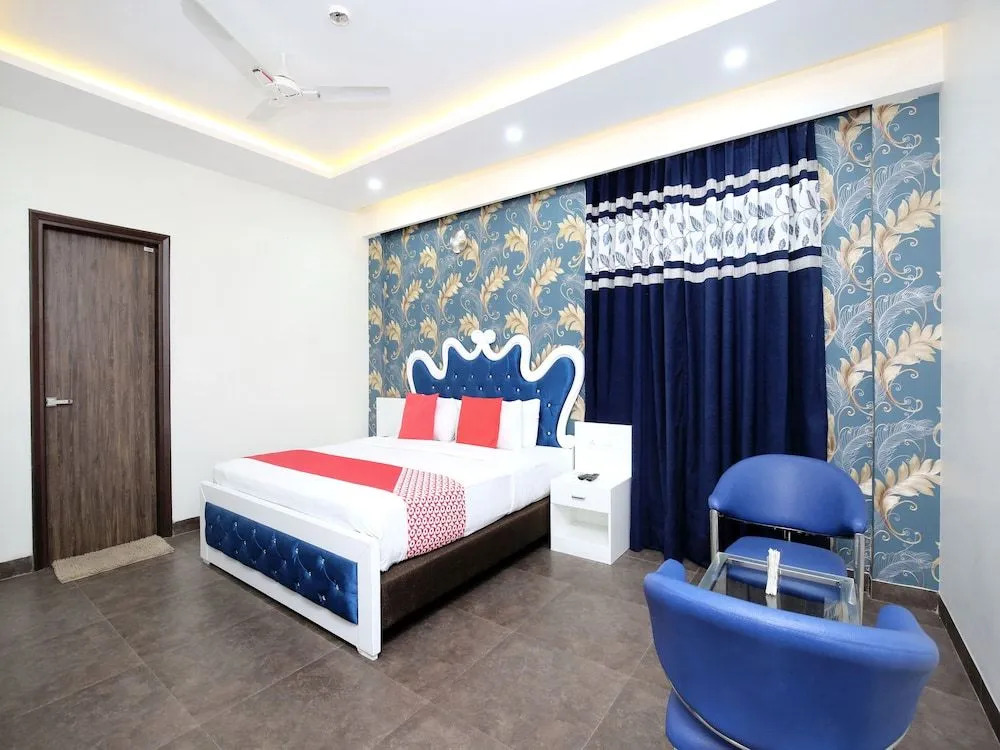 OYO 14981 Hotel Royal MJS