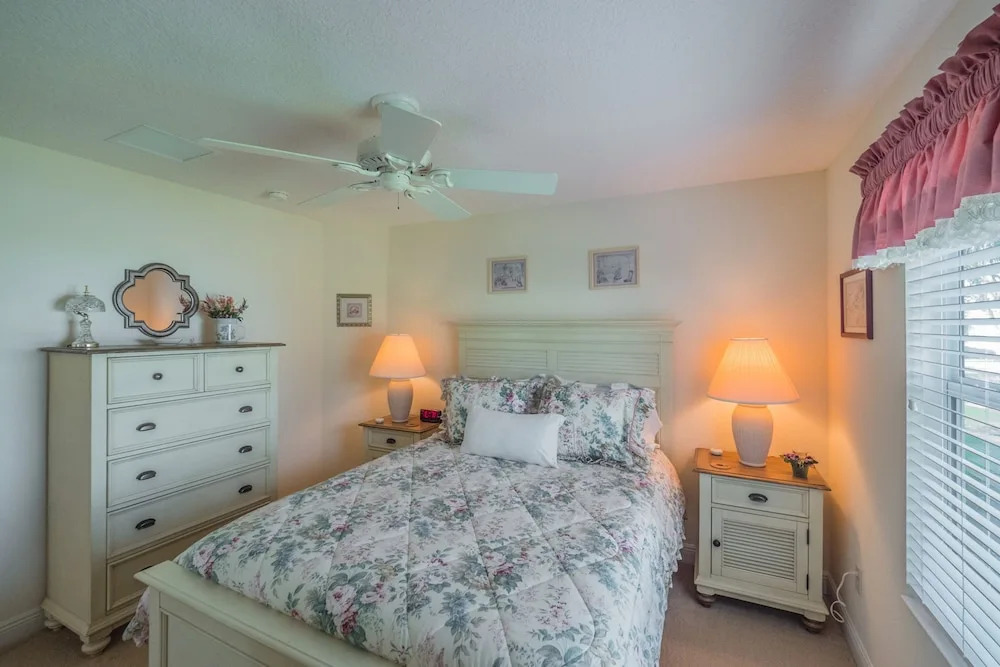 Gayle Mill Drive 1384 by White Pelican VR