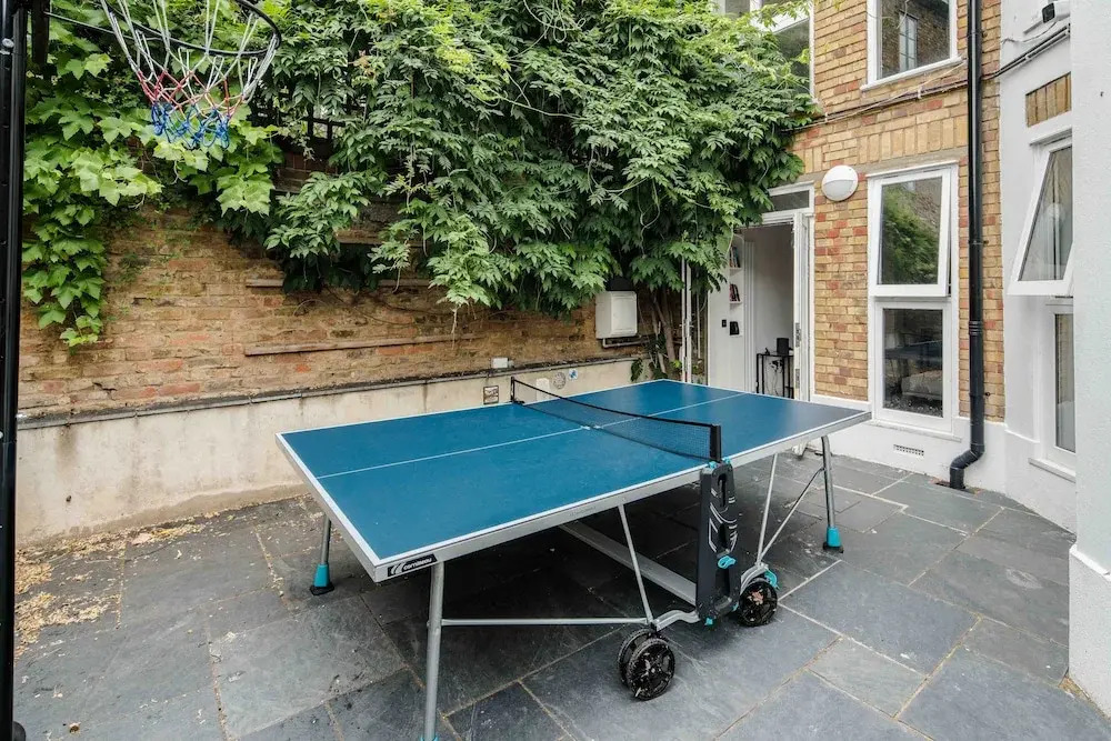 Stylish 2 Bedroom / 2 Bath In Notting Hill