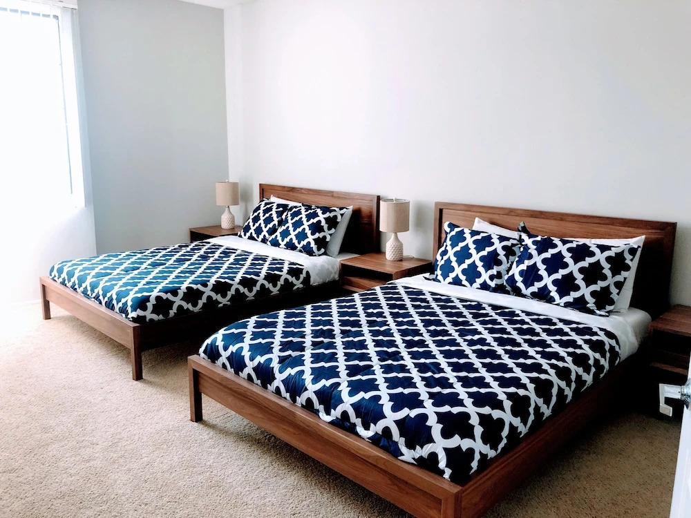 Luxury Suites - Heart of Beverly Hills