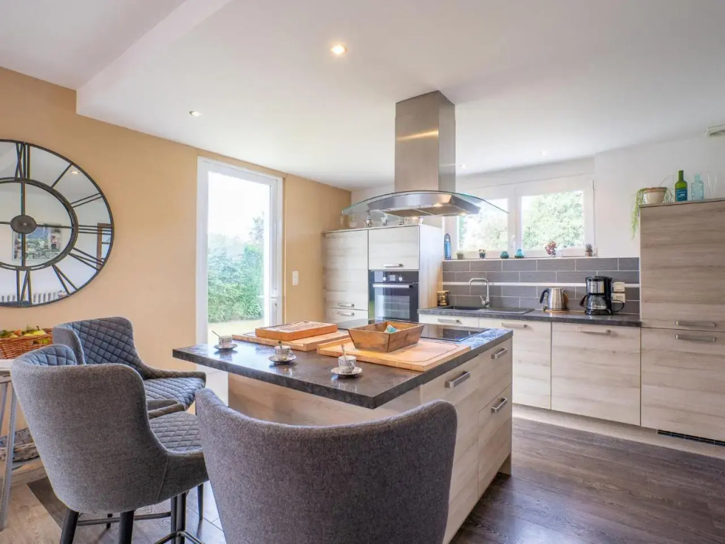 Holiday Home Ty Manolo by Interhome