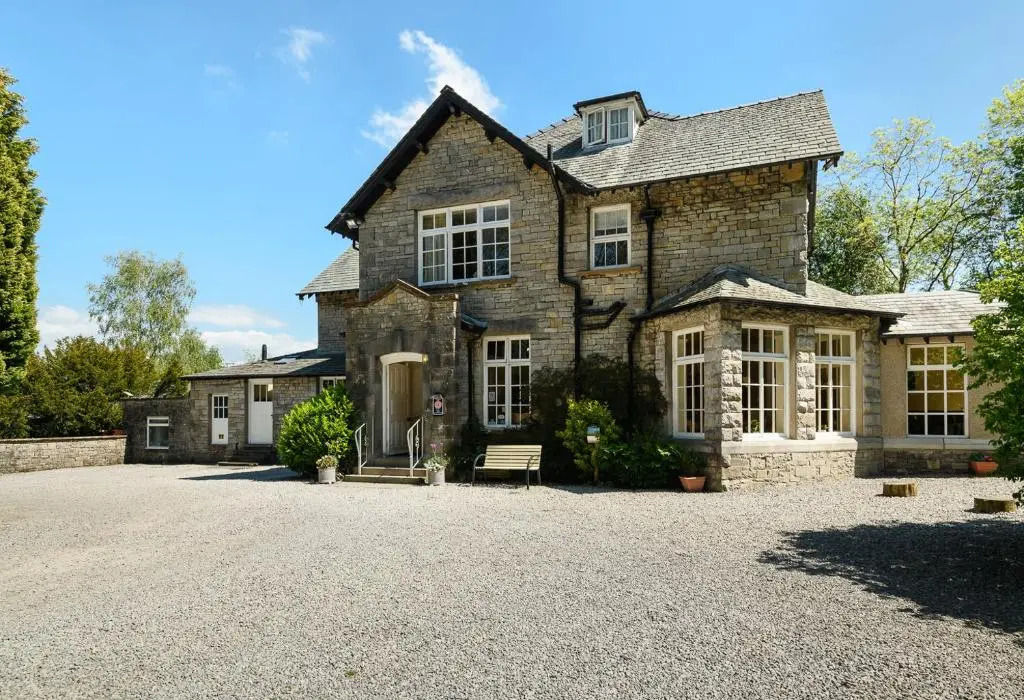 Woodlands Hotel & Pine Lodges