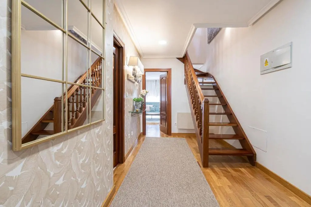 De La Guardia Suite Rosal