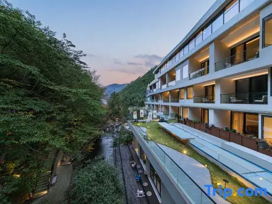 Anlan Daxi Hot Spring Resort Hotel