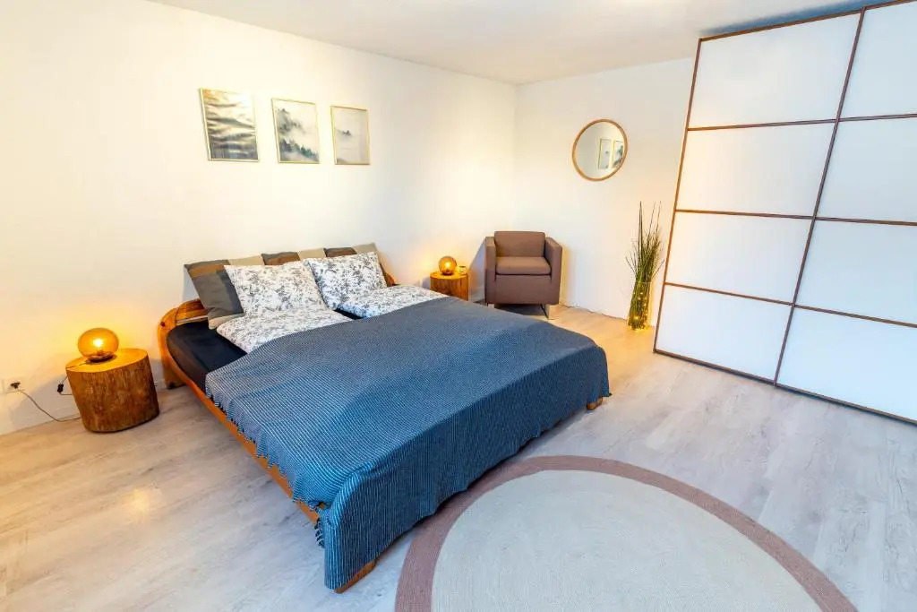 Charmantes Apartment mit grossem Garten .Kids4free.