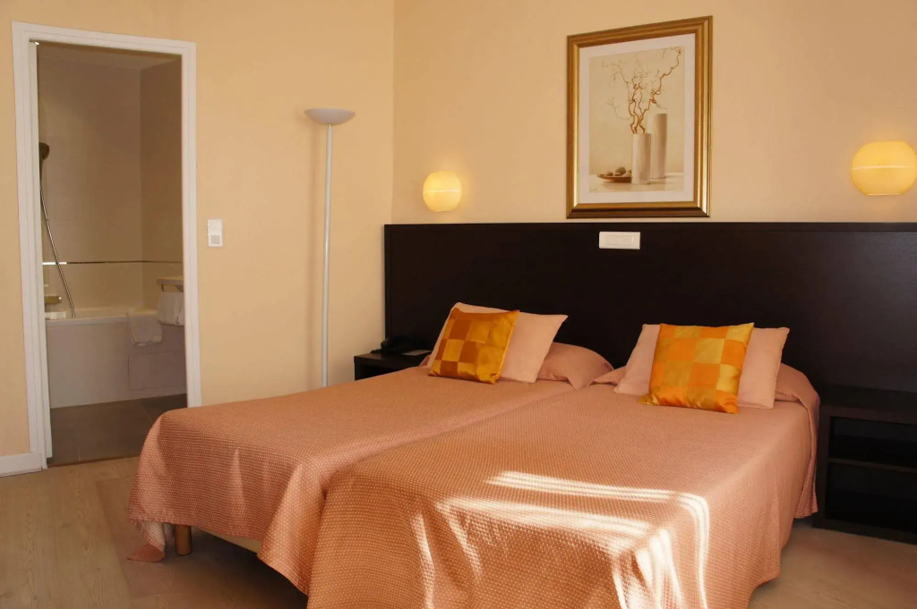 Hotel Ambassador, completely renovated