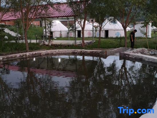 Xixiu Wooden House Guesthouse