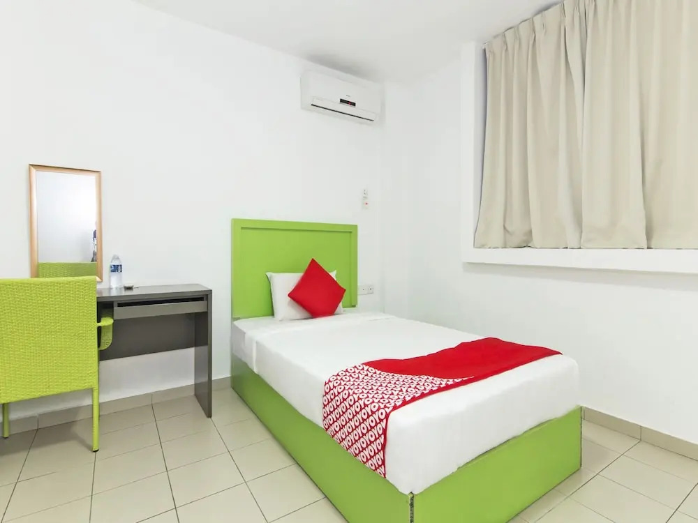 Y Hotel