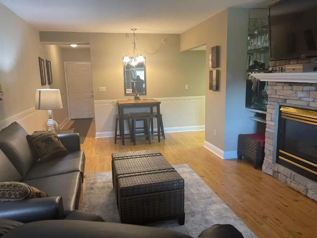 River Place Condos 605 2BD