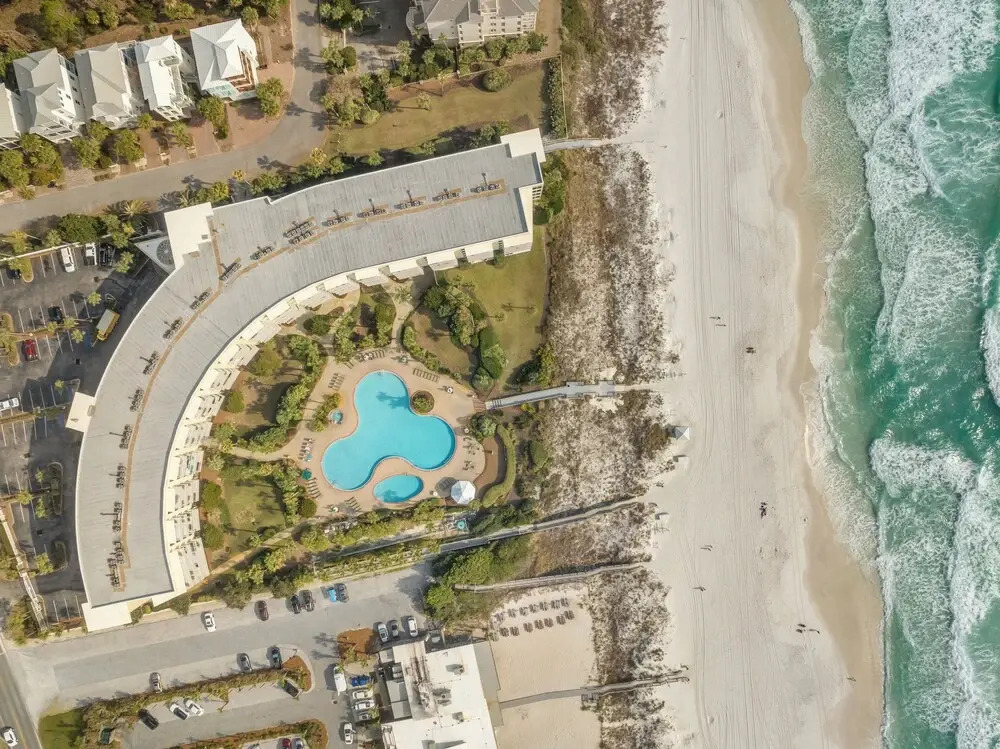 Fun In The Sun! Crescent at Miramar - Gulf Front+Beach Chairs