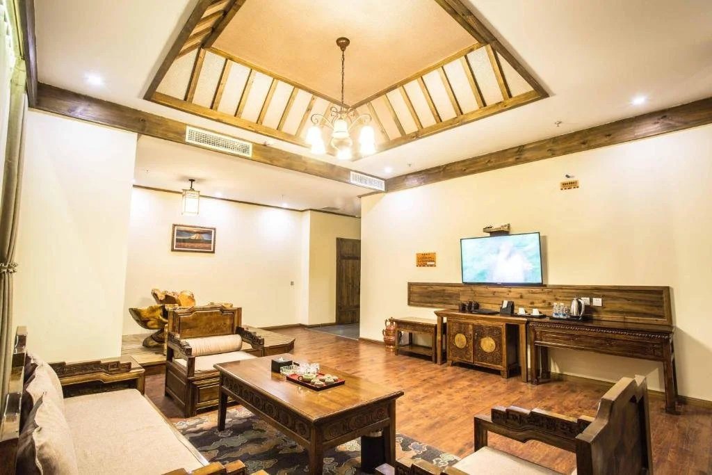Xuelong Zhuangyuan Hotel